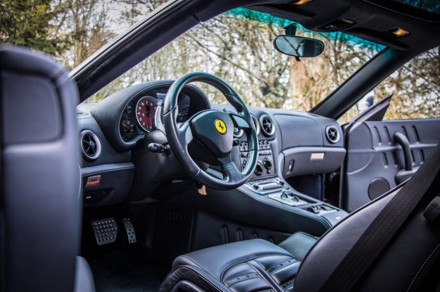 Интерьер Ferrari 575 Superamerica 2005 года  (фото 45 из 79)